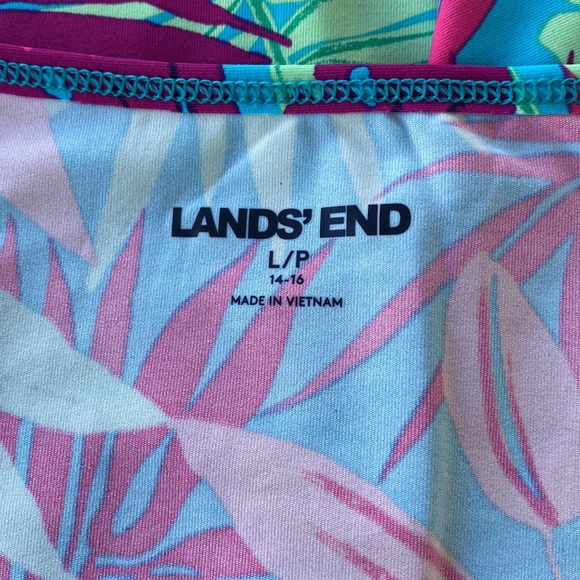 Lands’ End Rash Guard Long Sleeve Tee Shirt NWT - Picture 5 of 7